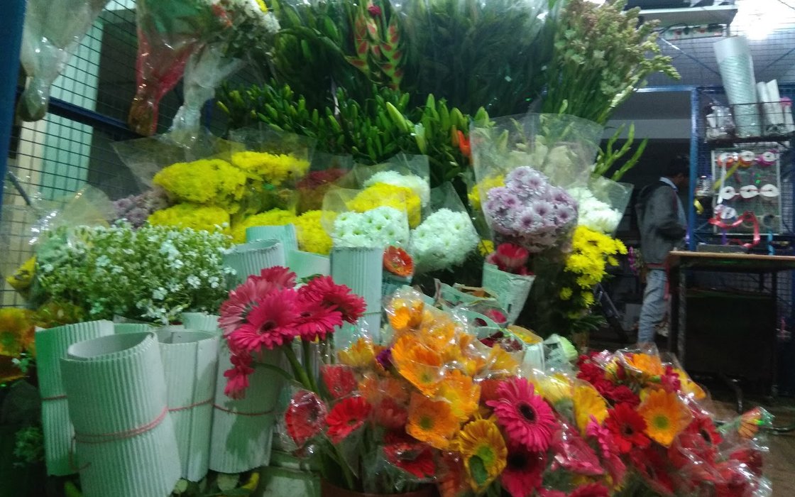 Kedai bunga near me